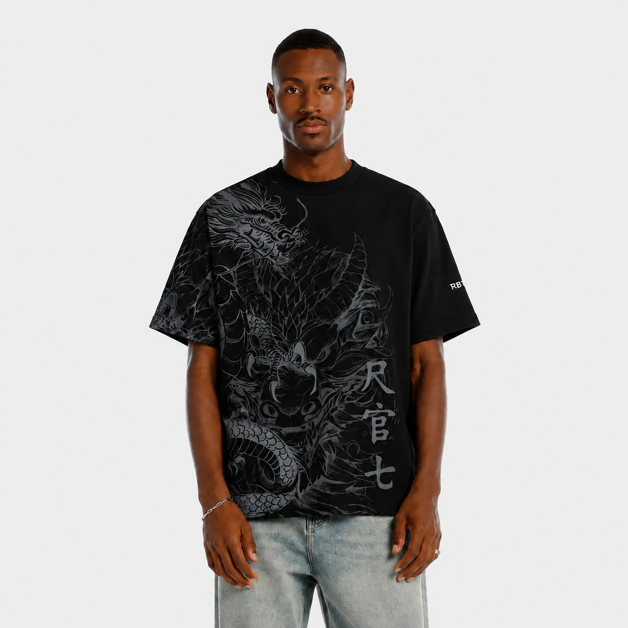 Camiseta Oversize Dragón Blanco